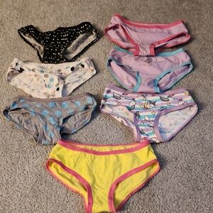 7 underwear, Size 6